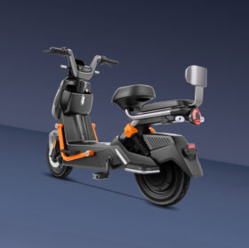 Moto Astro